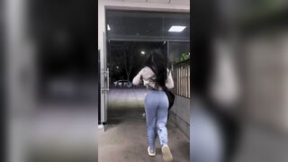 노출 없어도 은근히 꼴리는 하렘팬츠 엉덩이