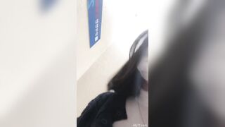신작 화장실→복도 야노녀