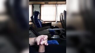 기차 안 딸딸이남 [혐] 5V 사정장면 1 (2) 22