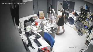 궁금해 하던 유흥업소 대기실 ipcam korean porn 2