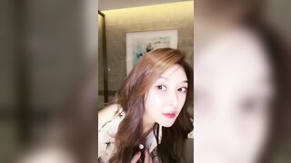 존예녀 숙일때 가슴 노출