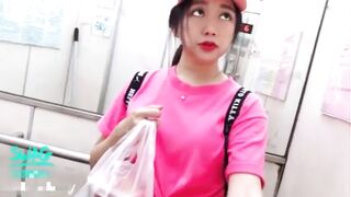 배달온 미녀 그냥은 못 보내지