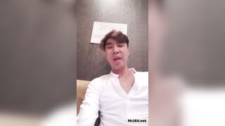 막 걷어올리는 화끈한 업소 아가씨들과 합방 방송