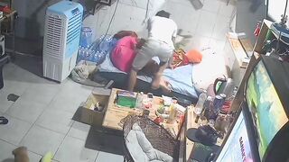 【割れカメラ】家族寮での露出・着替え映像集 ipcam 6 (5)