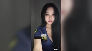 Bj 경찰 코스프레 뒷고