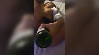 겨우 병 하나 줬을 뿐인데 쟤 지금 뭐 하는 거야 korean porn vip