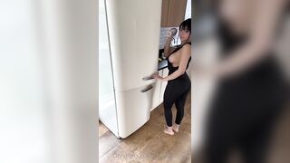 Lela Sohna Strips To Reveal Her Round Boobs OnlyFans