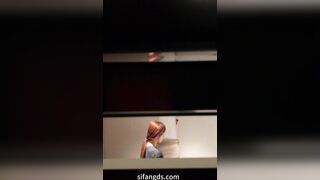 【独占先行公開】オフの素顔＆トイレ自撮り（Vol.4） toilet 1 05-210426