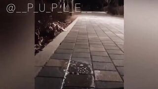 (한국야동) 밖에서 오줌싸면서 흥분하는 이상성욕녀 korean porn vip
