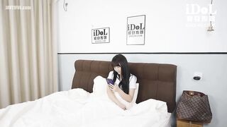 ID-5281 Sexy Female College Student Seduces Rich Landlord JAV