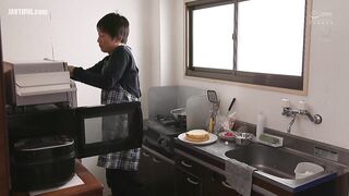 JUL-906 This is the story of when I, a virgin, was aroused by the p... Reducing Mosaic JAV