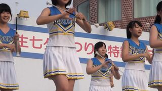 夏祭り参加のチアカワk ノースリ生足で踊るチア voyeur jp