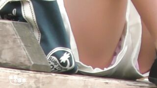 ゲームに熱中おろそかな下半身 ダブルで狙い撃ち voyeur jp
