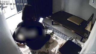 단독 영상! 2024년 해킹된 한국 보드게임 IP카메라_ 수요일은 사장님과 그녀의 연인의 섹스데이. 그녀는 첫 번째 사정 후 샤워를 하지 않았습니다 korean porn vip ipcam