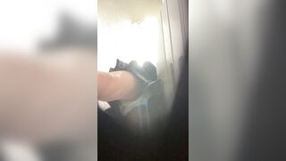 ももかちゃん① 優等生の太ももとパンモロ 塾で隠し撮り voyeur jp
