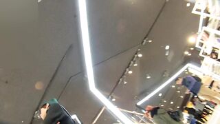 フルhd高画質パンチラ逆さ撮り140 ヒョウ柄エロギャル vs レースホワイト清楚ママ voyeur jp