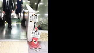 同僚と一緒なのに撮られたol編 逆さの現場撮りno 291 voyeur jp 02