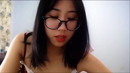 Nerdy Singapore Teen Strips Off Her Bra And Masturbates